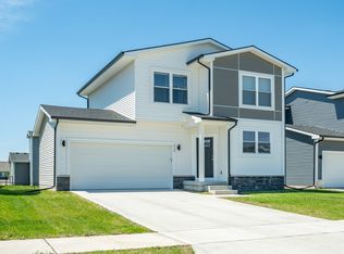 630 NE Hunter Dr, Ankeny, IA 50021