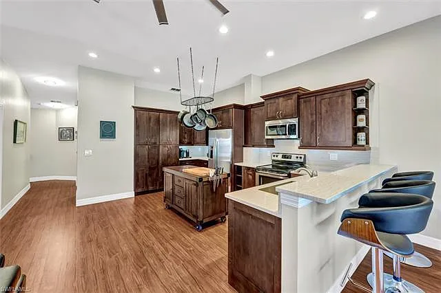 3 bed, 1928 sqft, $4,300 — Photo 4