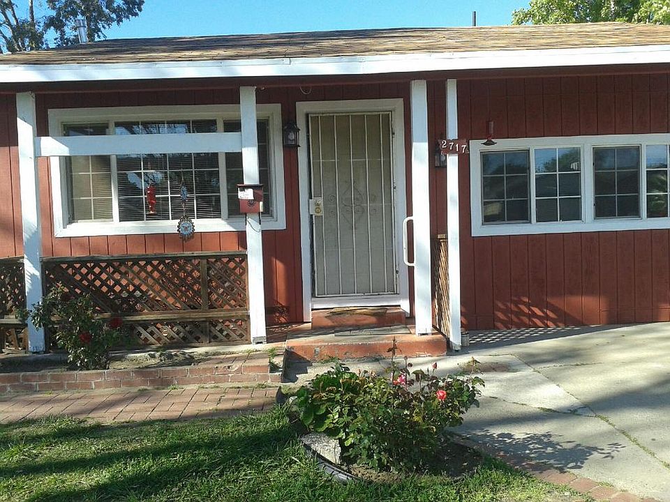 1st image of 2717 Meadowvale Ave