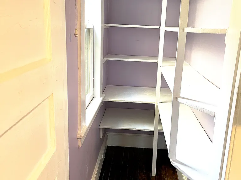 765 Brewster St — Photo 13