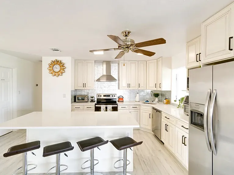 5201 Forbes Ter — Photo 9