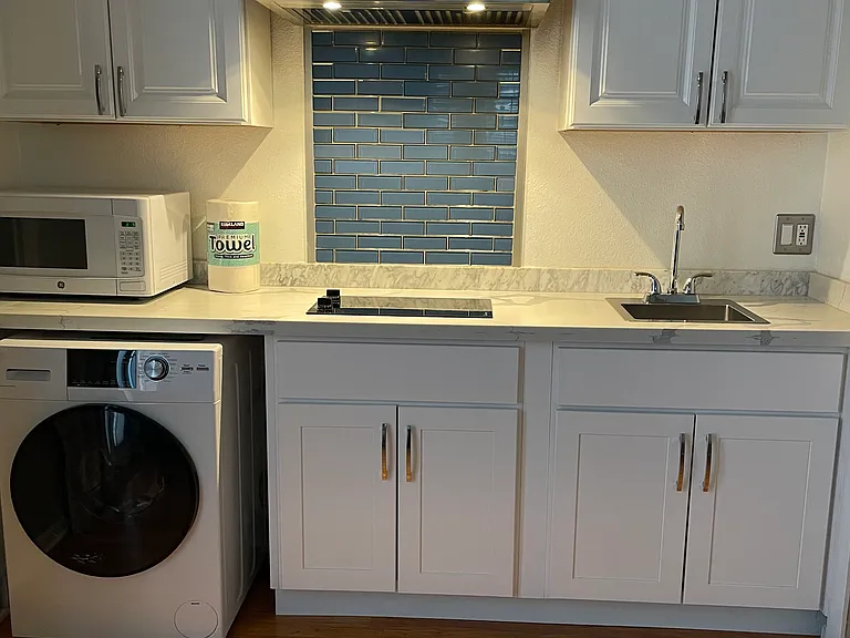 Geraldine Dr — Photo 1