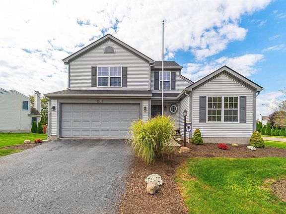 3rd image of 1501 S Hunters Dr