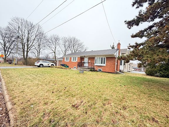 3rd image of 172 Allanford Rd