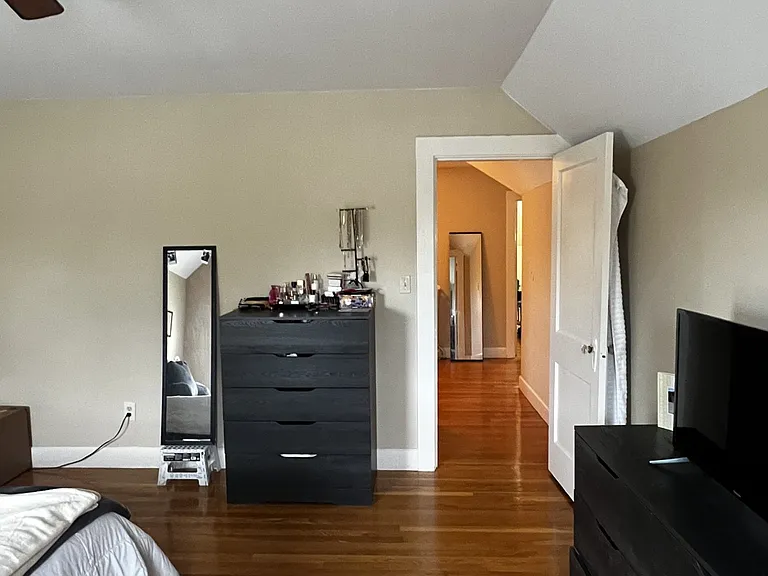 145 Sylvan St #5 — Photo 14