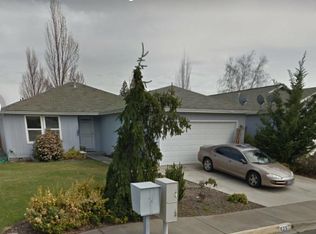 635 SW Larch Rd, Grants Pass, OR 97526