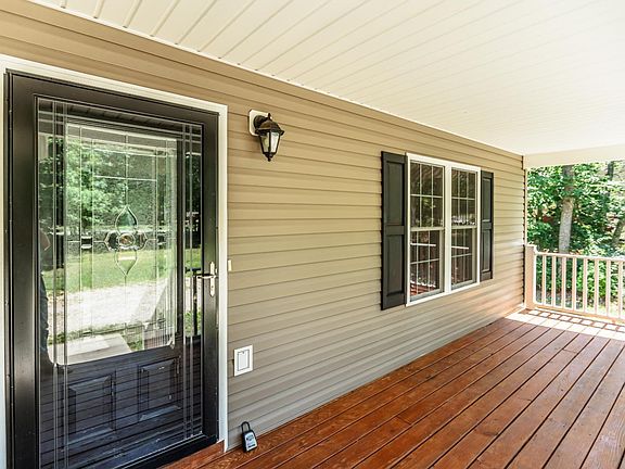 3rd image of 316 Tower Hill Rd