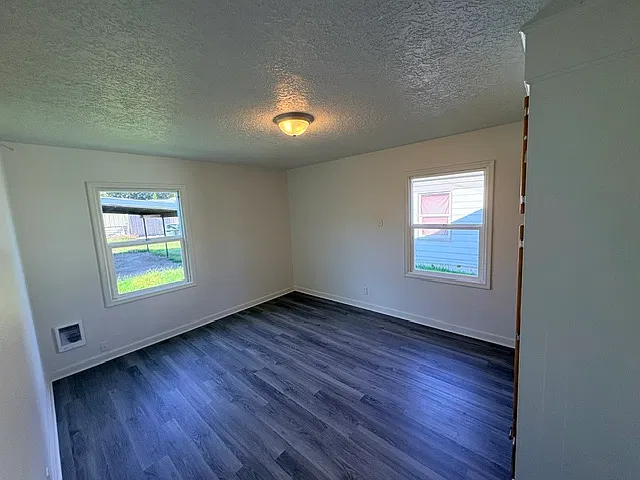 1 bed, $1,050 — Photo 3