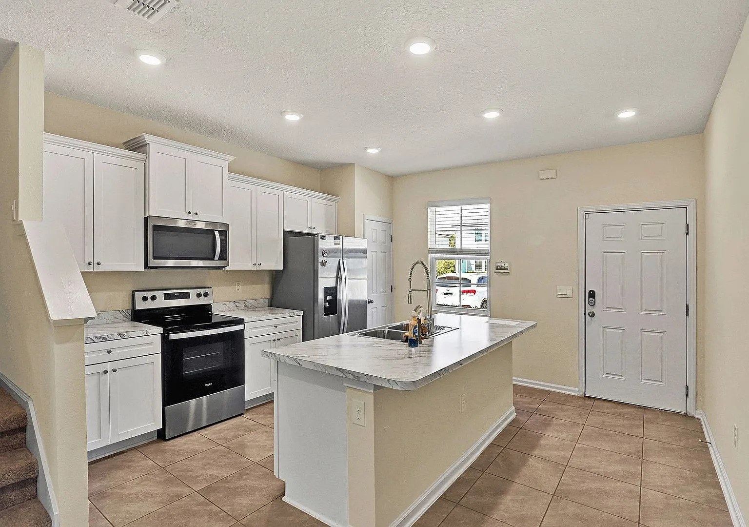 2 bedroom/ 2.5 bathroom townhome in St Augustine! — Photo 4
