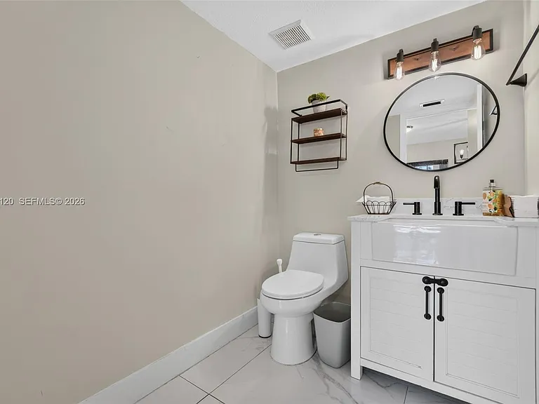 15602 SW 109th Ter — Photo 24