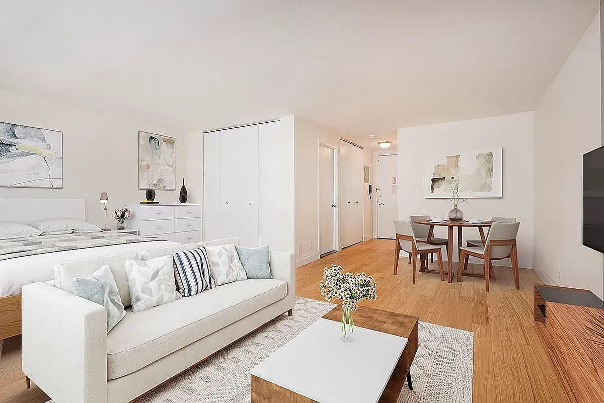260 West 52nd Street — Photo 2