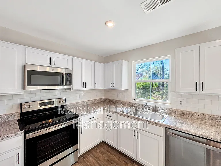 219 Maple Forge Trl — Photo 7