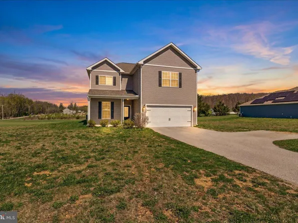 78 Vintage Ln, Hanover, PA 17331