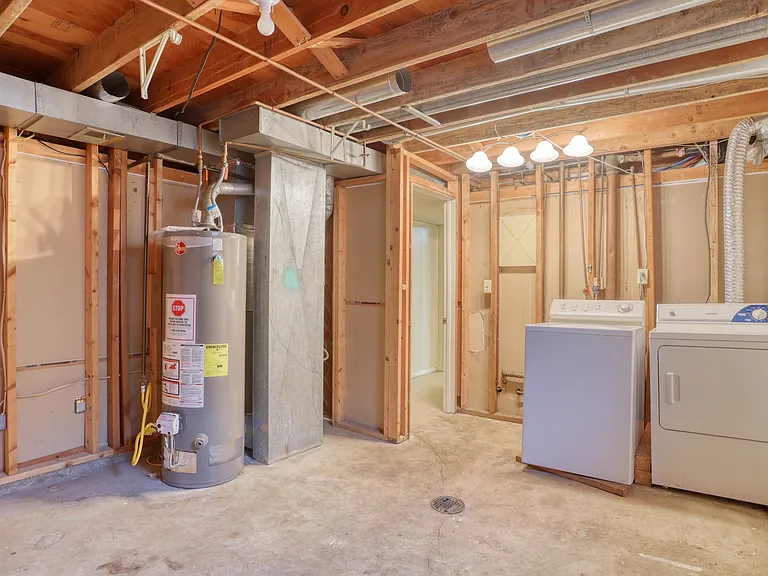 16311 W 14th Ave — Photo 13