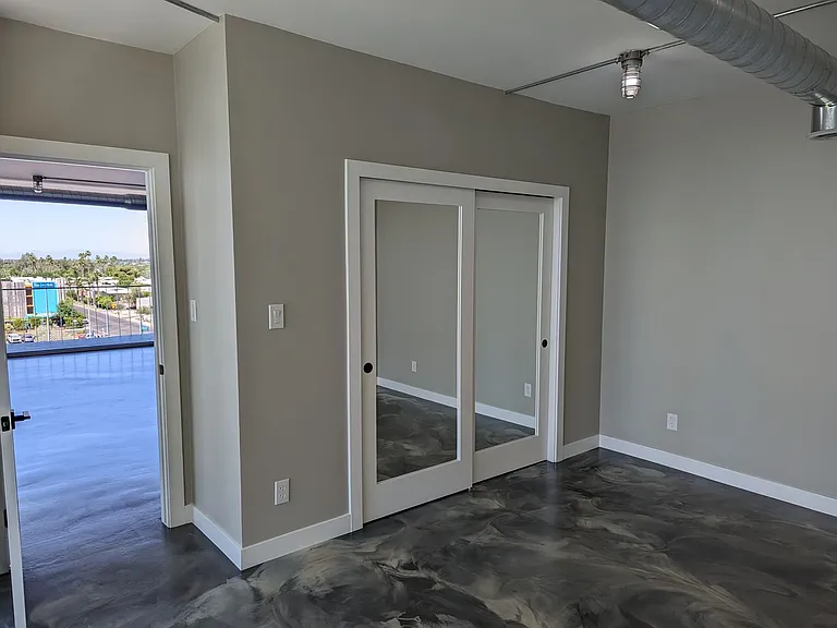 207 W Clarendon Ave #6B — Photo 4