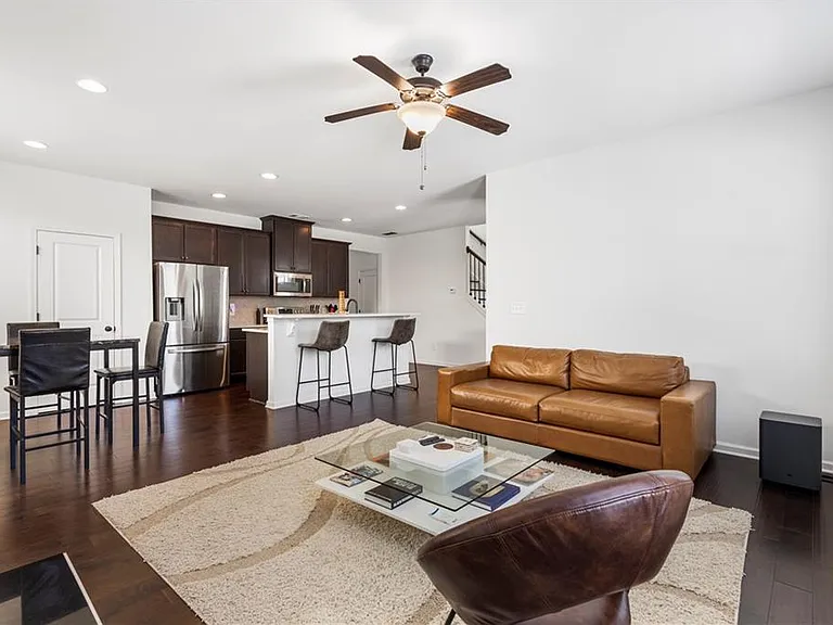 869 Venture Way SW — Photo 12