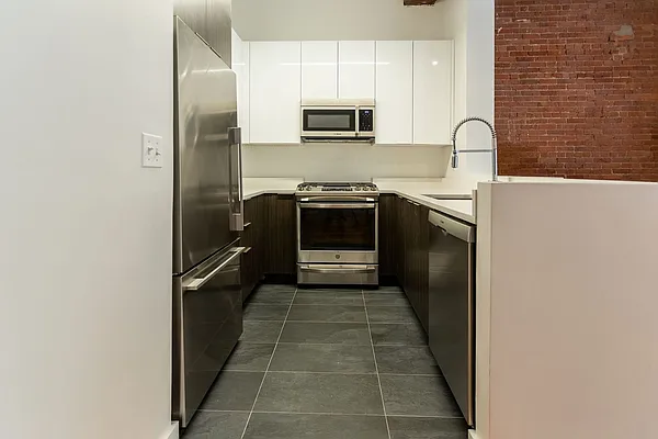 Rented by Corcoran | media 8