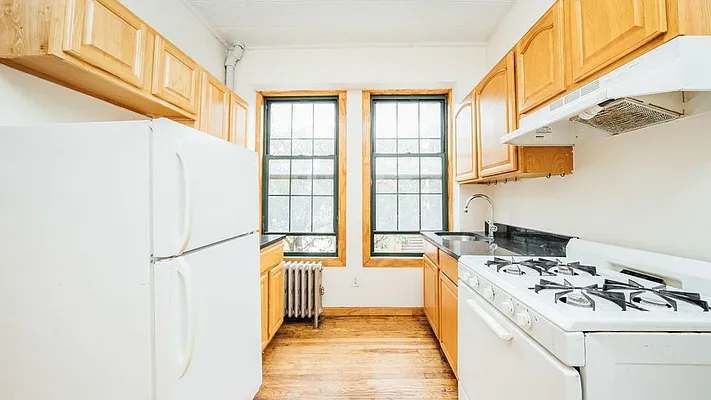 Rented by Nooklyn NYC LLC | media 8