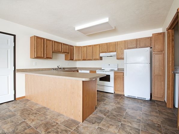 611 3rd St NW APT 204