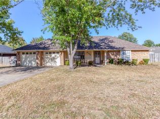 8709 Skypark Dr, Fort Smith, AR 72903