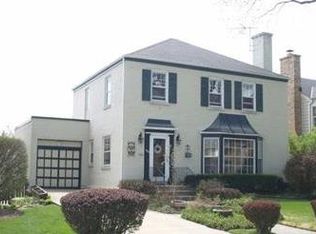 3222 Thayer St, Evanston, IL 60201