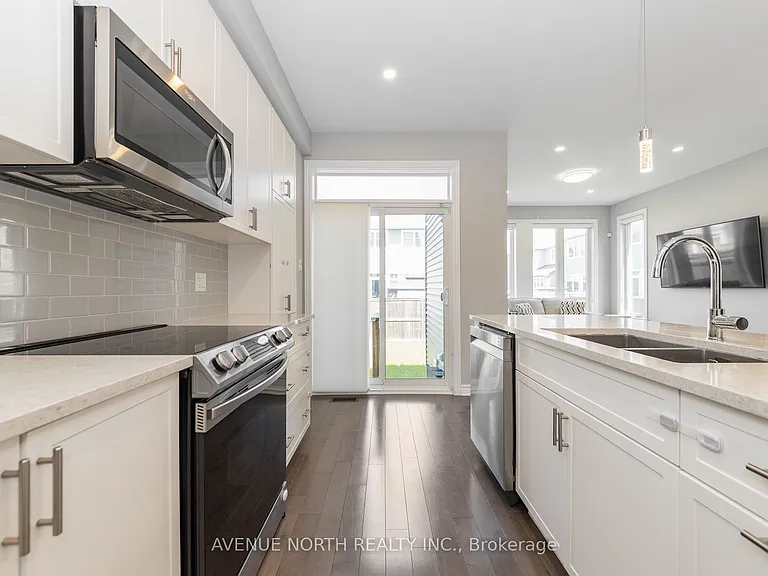 87 Nepeta Cres — Photo 8
