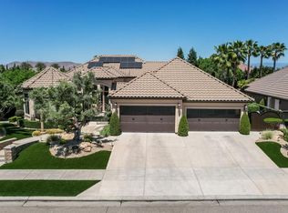 1897 N Rector Ave, Clovis, CA 93619