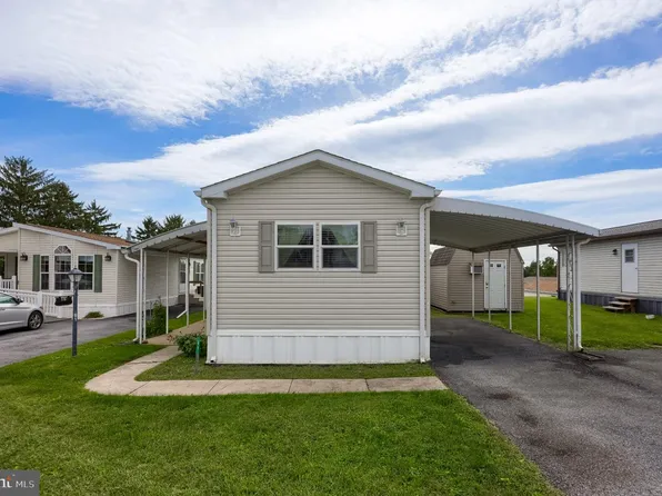 61 Ridgewood Mnr, Manheim, PA 17545