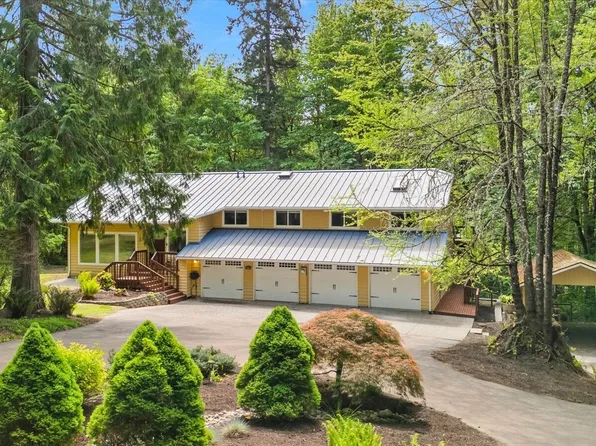 23811 NE 43rd Street, Redmond, WA 98053