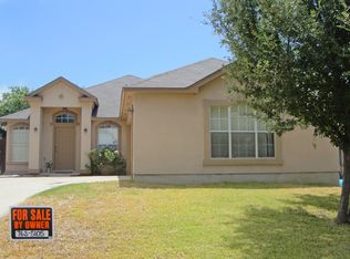 1637 Denmark Ln, Laredo, TX 78045