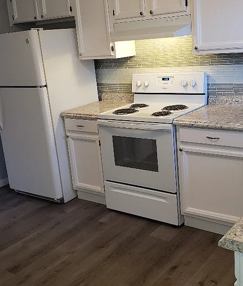 65 Newman Rd #D — Photo 4