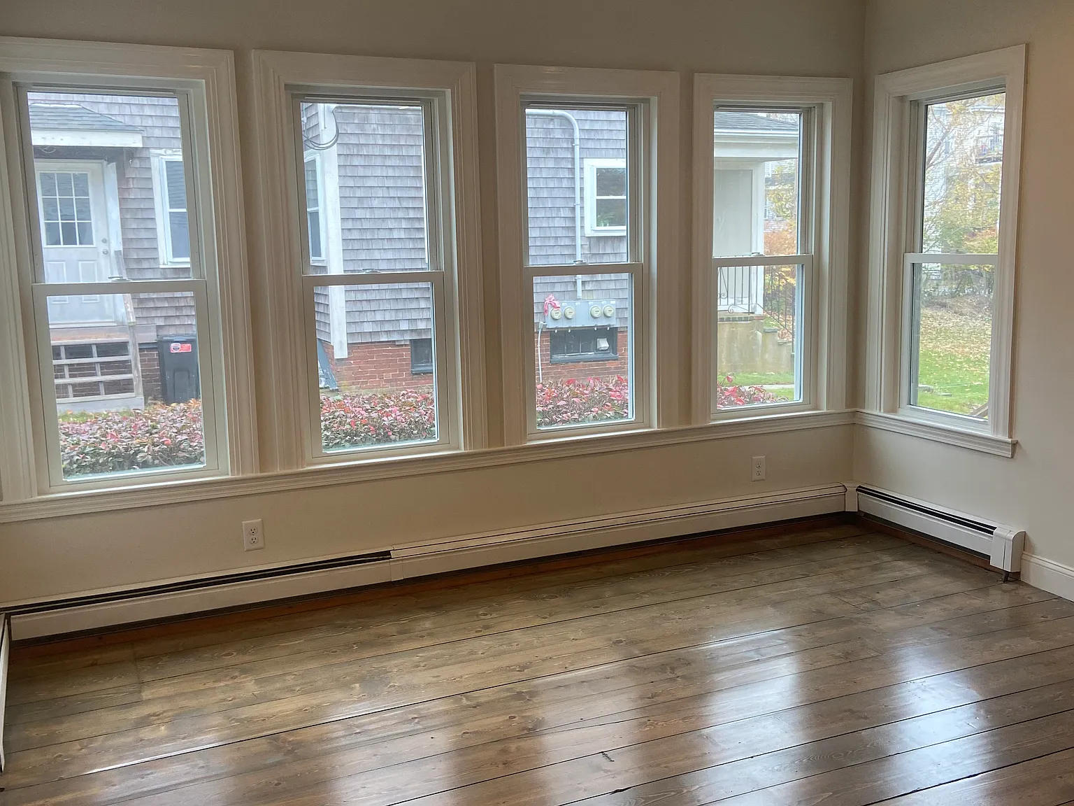1 bed, 550 sqft, $2,100 — Photo 4