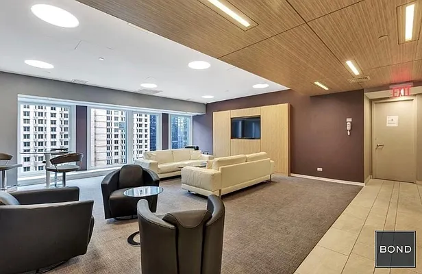 Rented by Bond New York | media 4