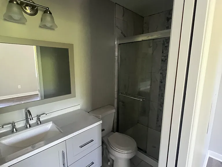 511 Wildwood Pkwy — Photo 3