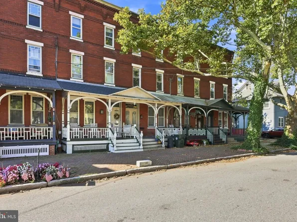 338 E Union St, Burlington, NJ 08016