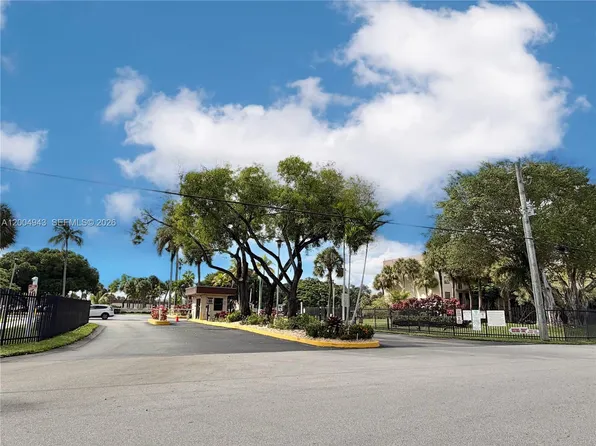 3361 NW 47th Ter APT 329, Fort Lauderdale, FL 33319