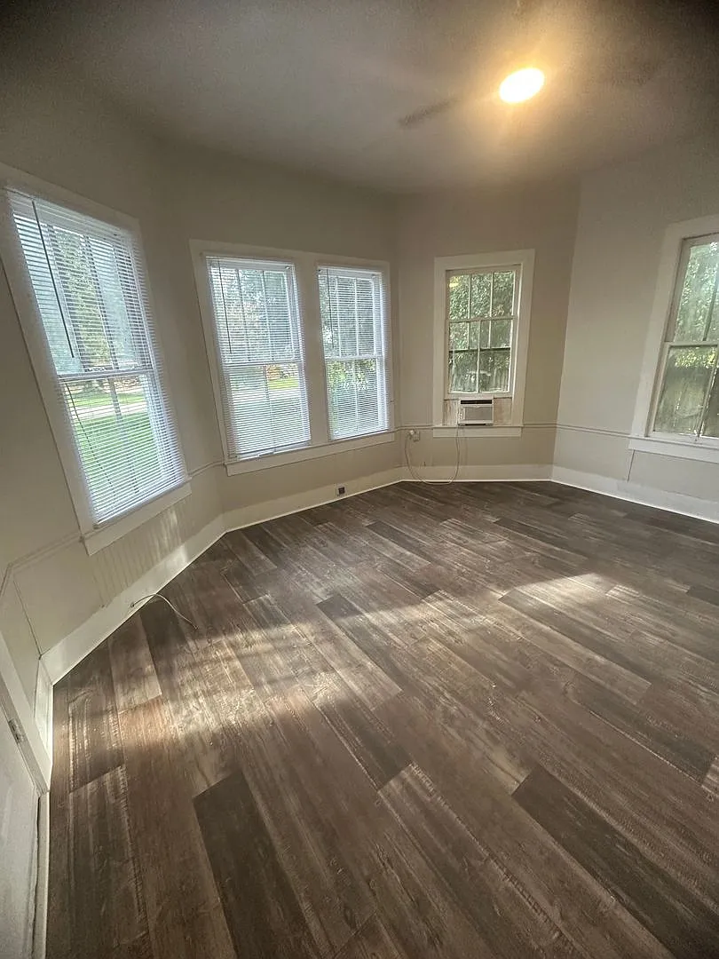 507 East Hickory Street — Photo 1
