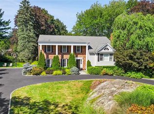 37 Country Ridge Cir, Rye Brook, NY 10573
