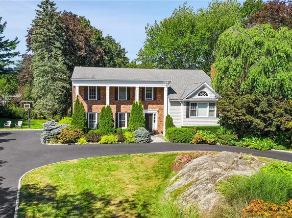 37 Country Ridge Circle, Rye Brook, NY 10573