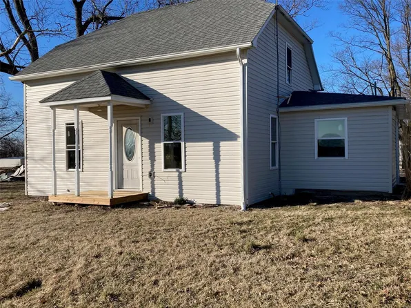 585 Mary St, Pocahontas, IL 62275