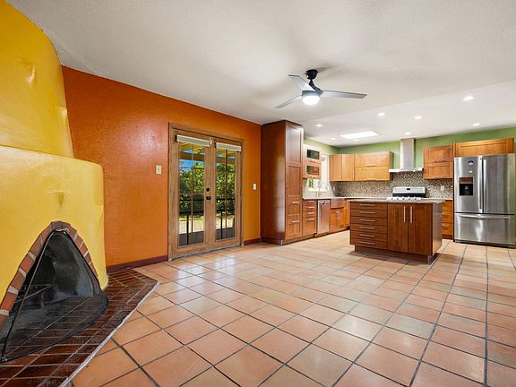 4th image of 9905 Mesa Arriba Ave NE