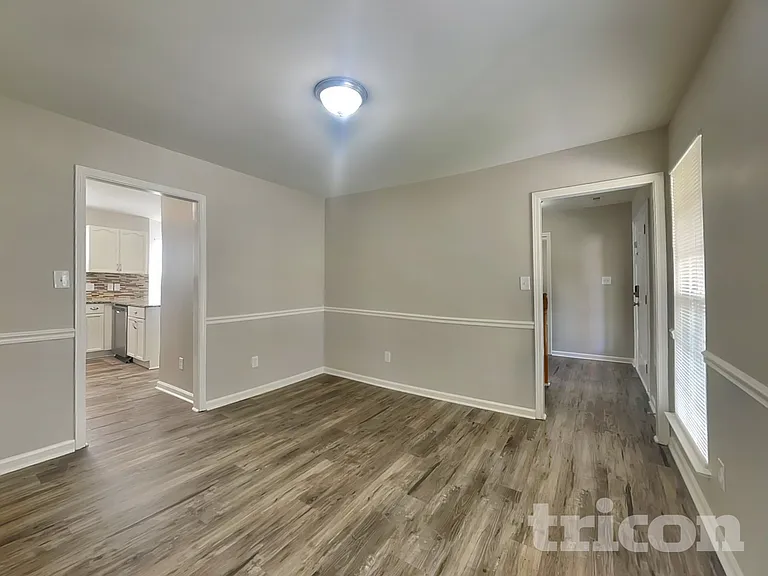 2120 Ballingarry Dr — Photo 4