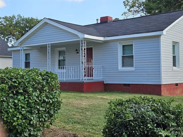 3830 Westway Dr, Charlotte, NC 28208