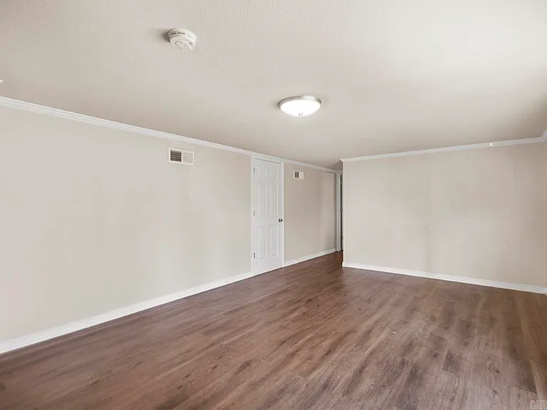 4704 N Cypress St — Photo 15