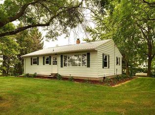 6100 Duffy Rd, Fairbank, IA 50629