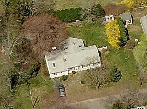 2nd image of 3 Sherwood Ln