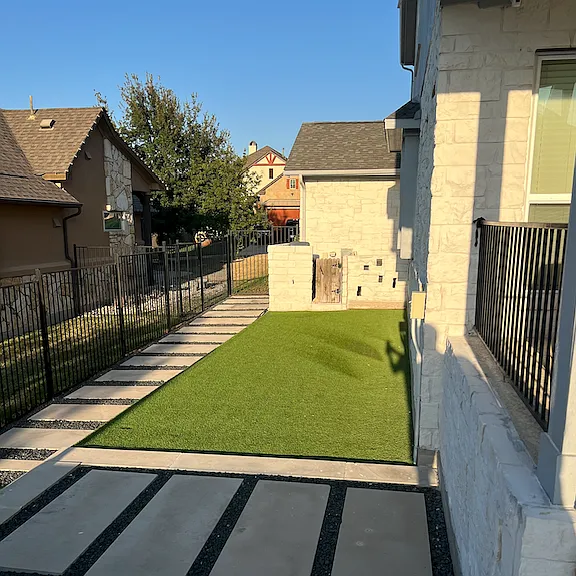 102 Waverly Spire Ct — Photo 9