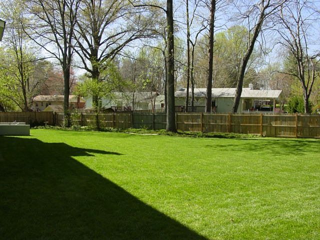 2nd image of 901 Potterton Cir SW