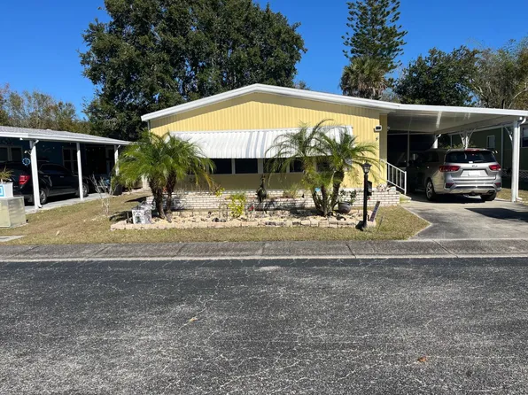 15886 Sandy Point Dr #327, North Fort Myers, FL 33917