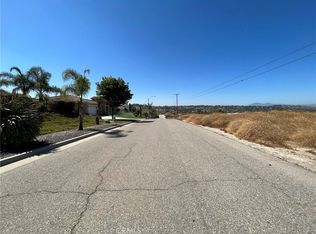 910 Highridge St, Riverside, CA 92506